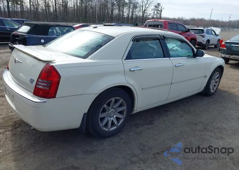2006 Chrysler 300C z USA, uszkodzony, nr VIN 2C3KA63HX6H531290